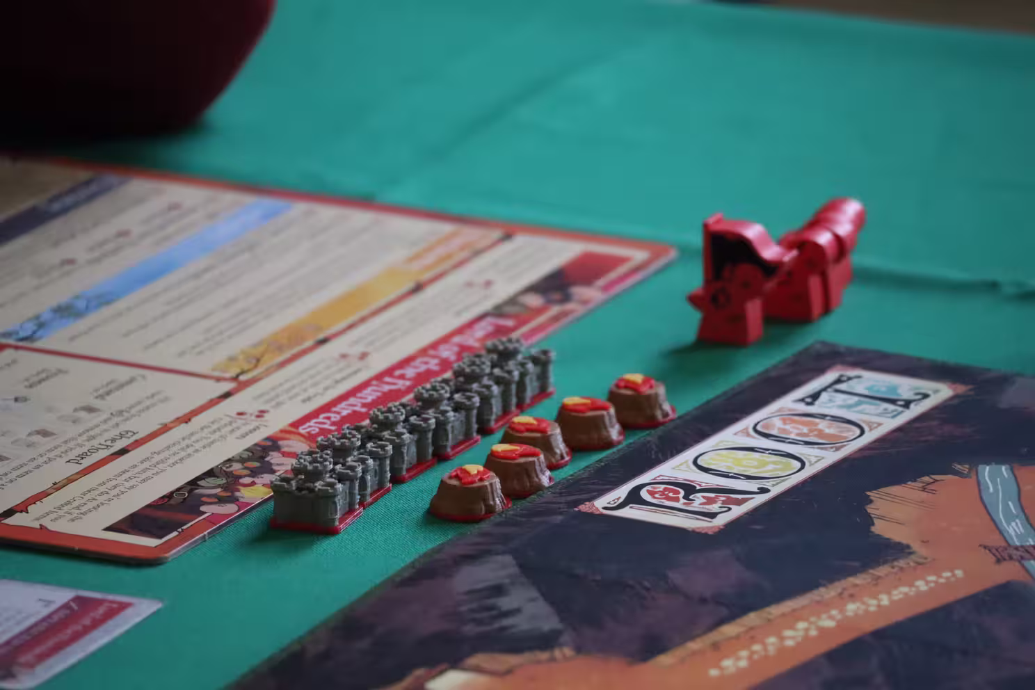 Jogo Root numa mesa da GESTCon